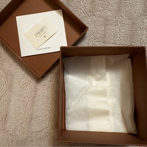 EUC Unique Louis Vuitton Small Box 5” x 5.5” x 2.75” - Picture 5 of 10